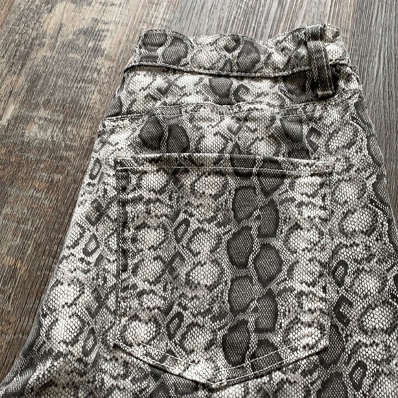 LILI SIDONIO snake print skinny jeans. - Picture 4 of 5
